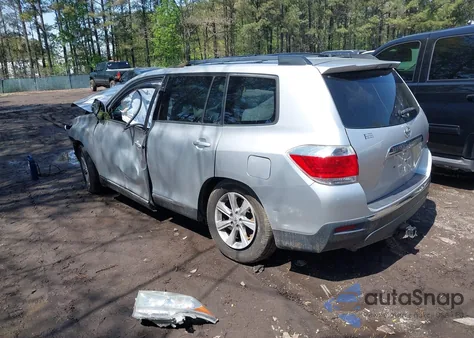 2013 Toyota Highlander Base Plus V6 из США, поврежденный, VIN 5TDZK3EH9DS101168